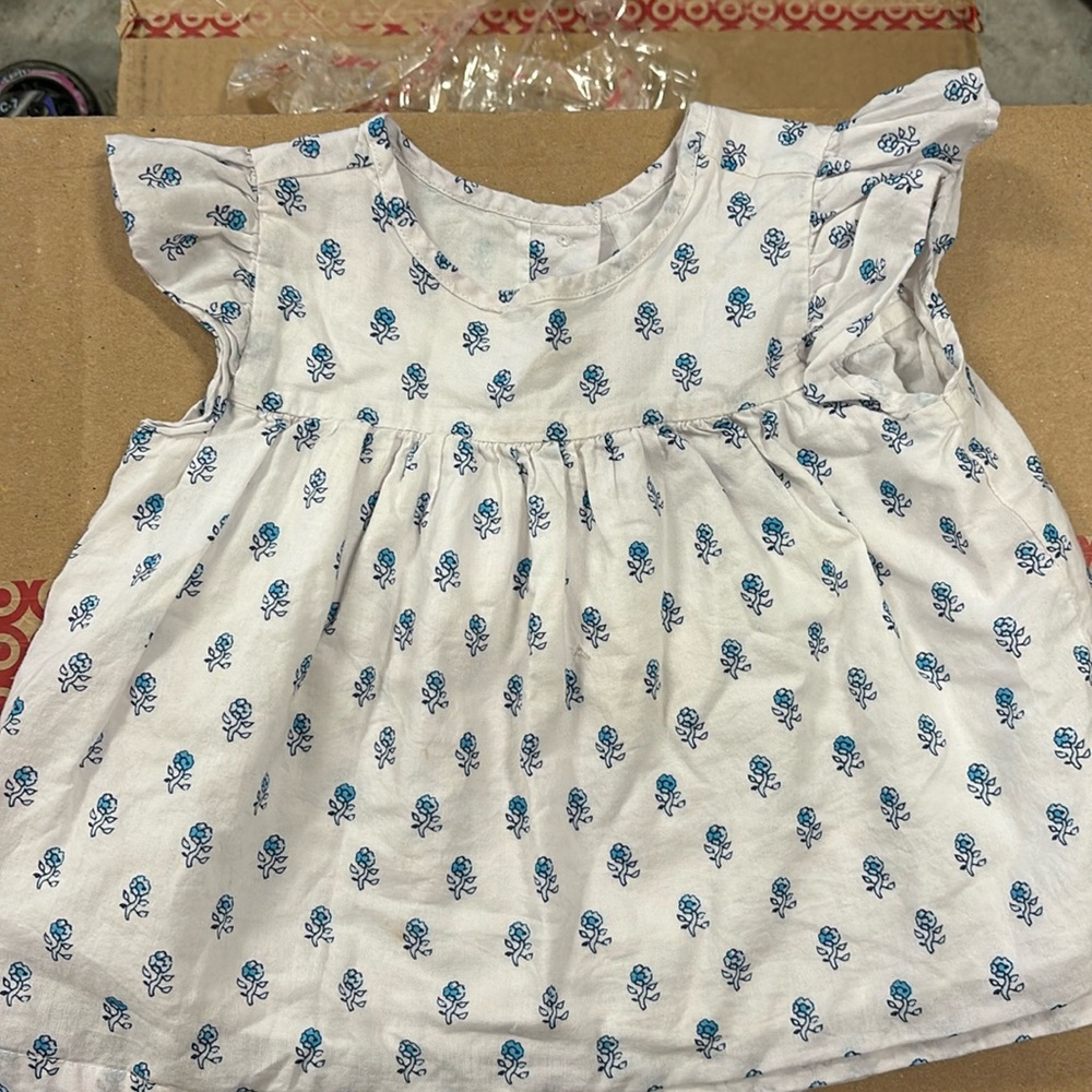 Baby gap floral short- very cute!